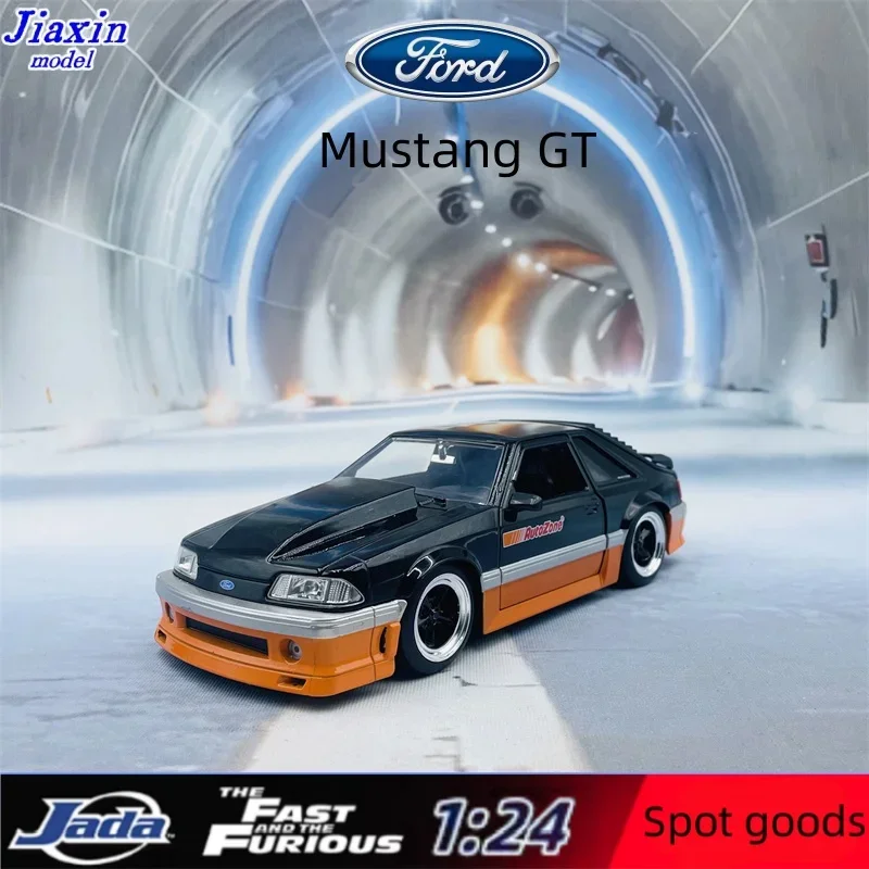 Model Kit Mustang - Jada 1:24 Ford Mustang GT koleksi