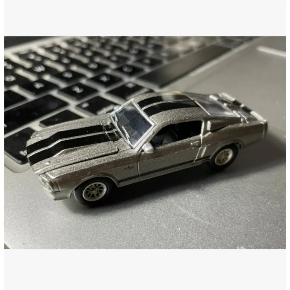 Model Kit Mustang - GreenLight 1:64 1967 Kustom Ford Mustang