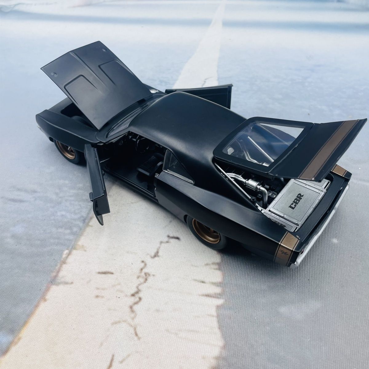 JADA 1:24 Charger 1968 Mobil D - Model Kit Mustang ulasan dan harga