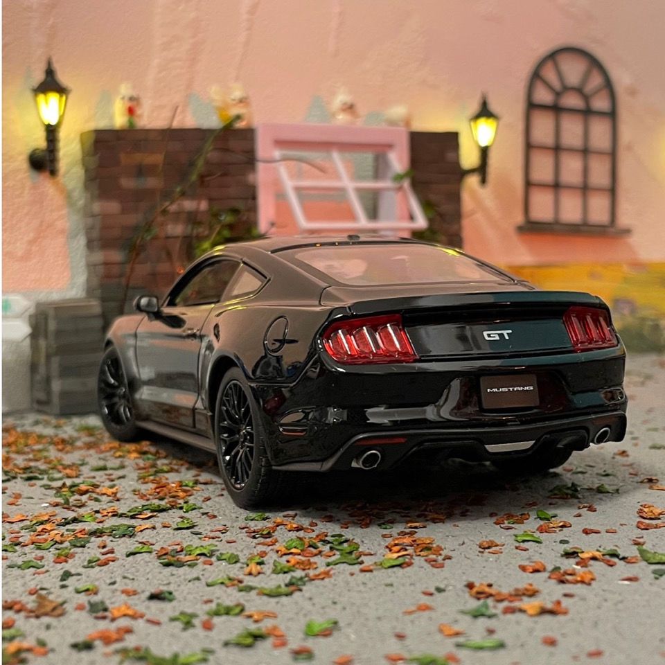 Welly 1:24 Ford Mustang GT Pad - Model Kit Mustang ulasan dan harga
